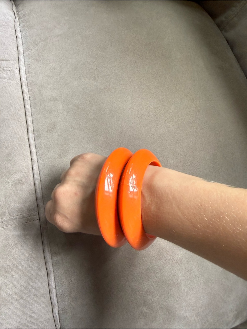 Vintage Bright Orange Resin Bangle Bracelets - Set of 2 - Picture 3 of 3